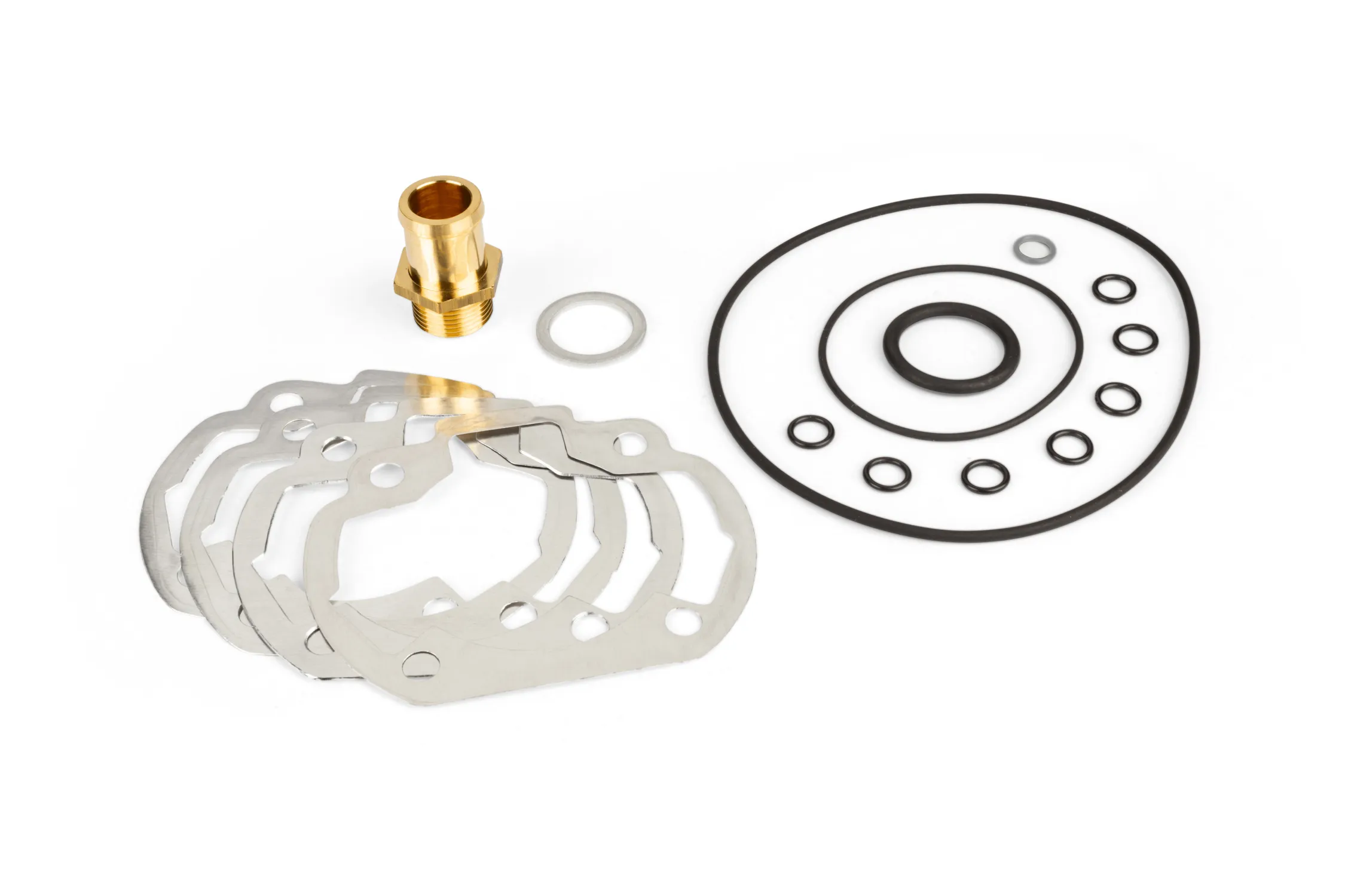 Dettaglio cilindro in alluminio e testa CNC del gruppo termico Metrakit Pro Race 3 70cc Minarelli orizzontale LC spinotto 12
