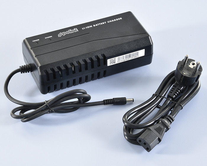 CARICA BATTERIA 220 V - 3 A