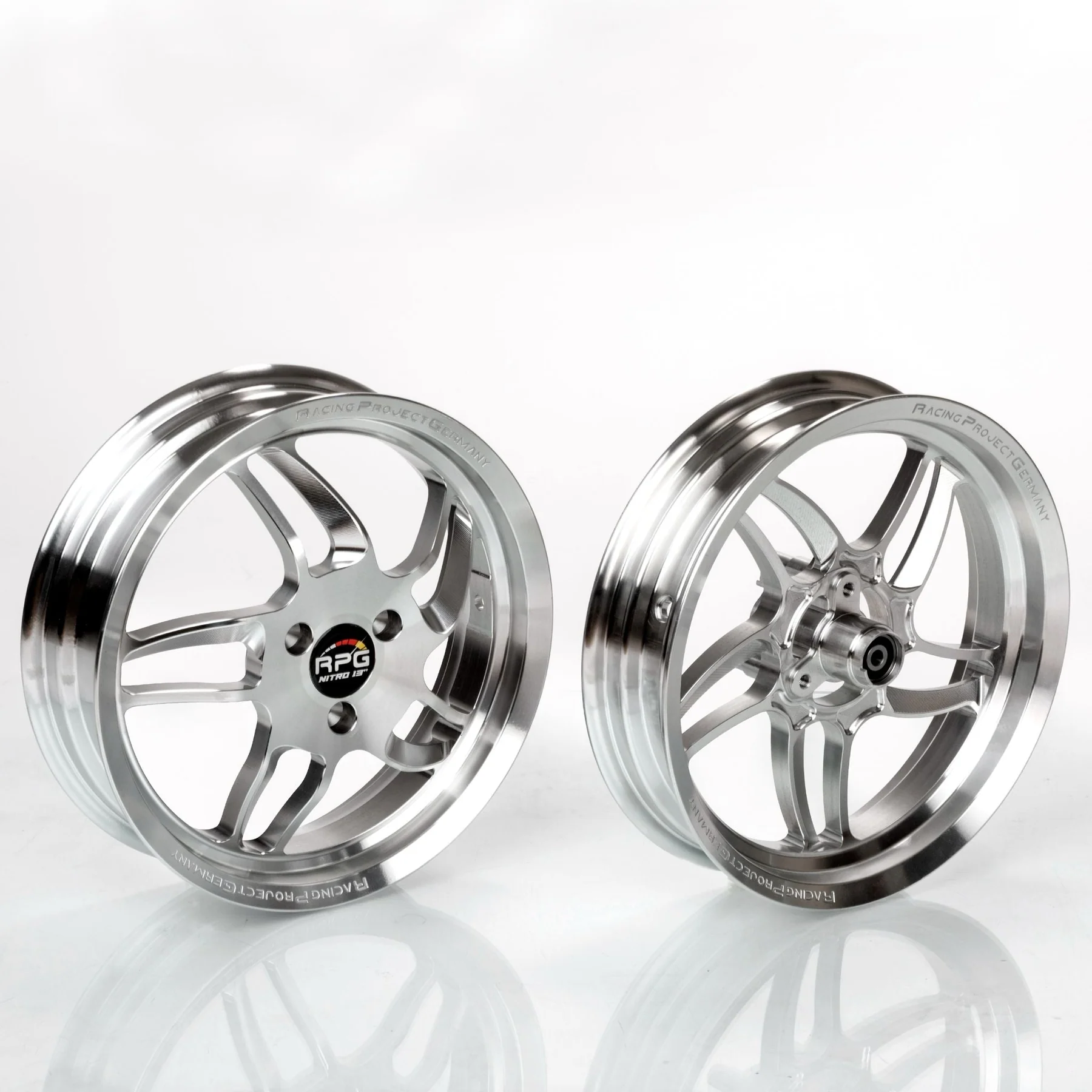 Set completo di cerchi ruota anteriore e posteriore RPG da 13 pollici lavorati CNC in alluminio con bulloni in titanio per Yamaha Aerox e MBK Nitro